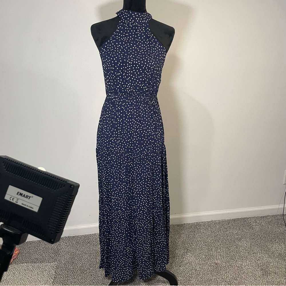 Elegant Blue and White Sleeveless Halter Maxi Dress